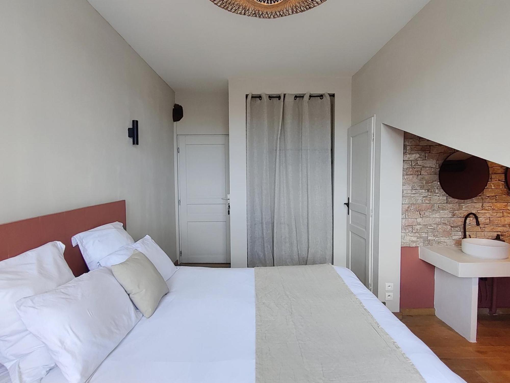 Chambres D'Hotes - Bed And Breakfast Les Palmiers Mèze Стая снимка